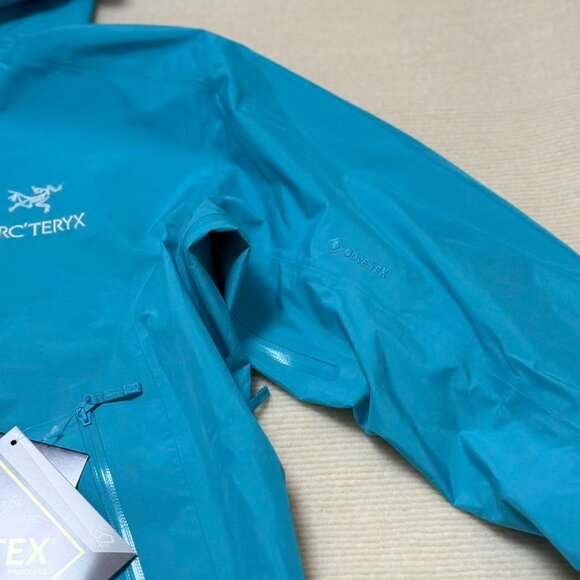 Arc'teryx ski jacket  travel wear blue ski jacket - Picture 4 of 9